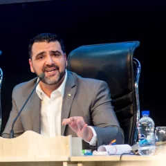 Walter Vuoto asumió un nuevo mandato como intendente de Ushuaia