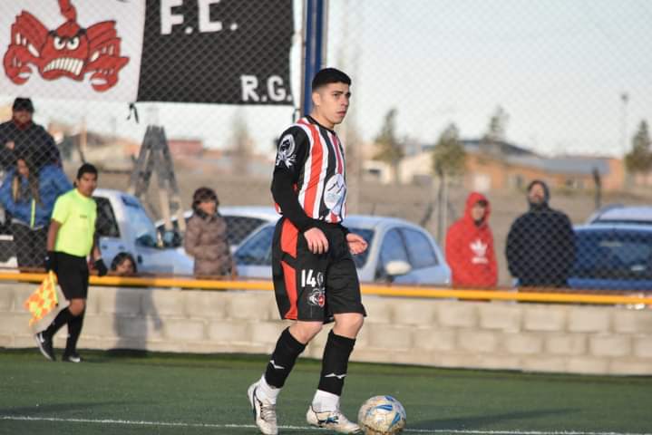 Leonardo Labrin se suma a Deportivo Ibáñez de Punta Arenas