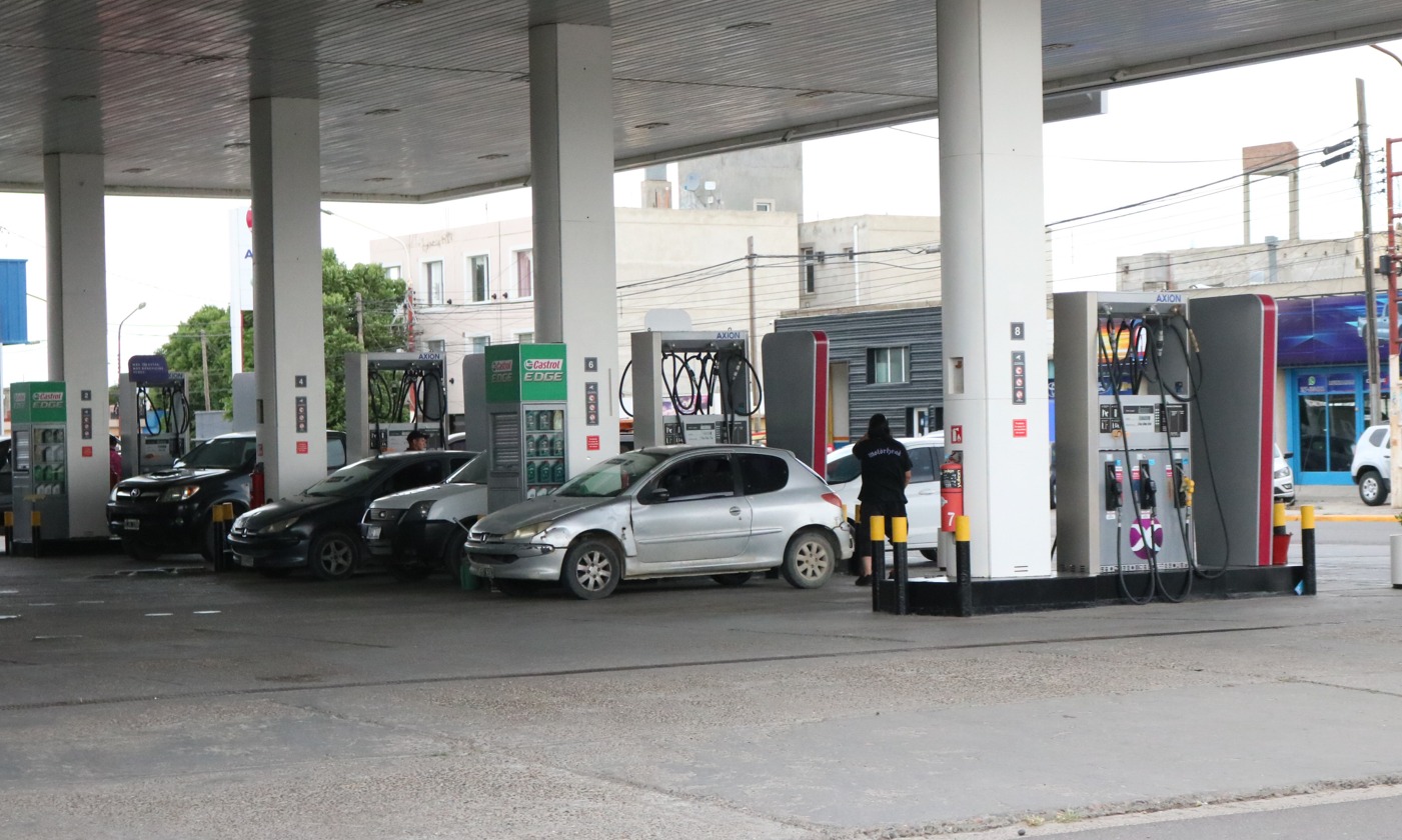 Pese al aumento de combustible se sostiene el consumo en Santa