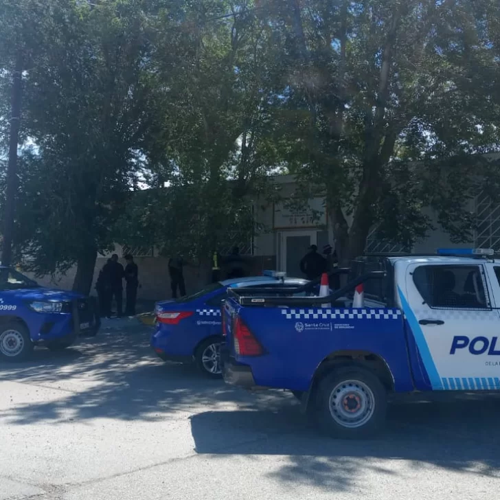 Robo veraniego en Caleta Olivia: intentaron llevarse una Pelopincho y fueron detenidos