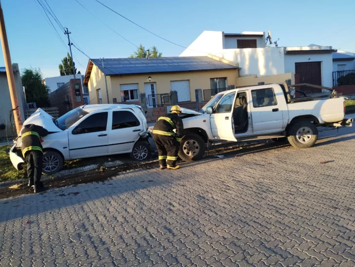 Gobernador Gregores: robó una camioneta y la chocó alcoholizado