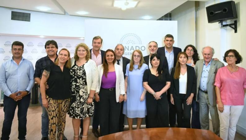 “La Patagonia no se negocia, se defiende”: senadores y diputados se pronunciaron contra el DNU y la Ley Ómnibus