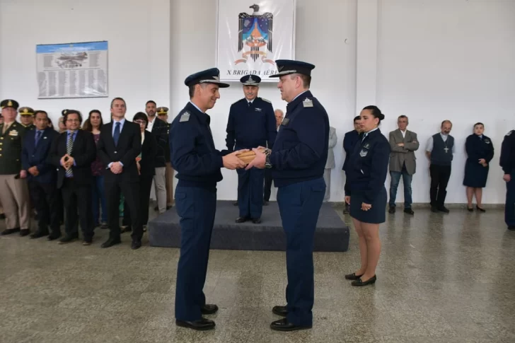 cambio-de-autoridades-x-brigada-aerea-rio-gallegos-martin-gomez-1-728x485 cambio-de-autoridades-x-brigada-aerea-rio-gallegos-martin-gomez-1-728x485