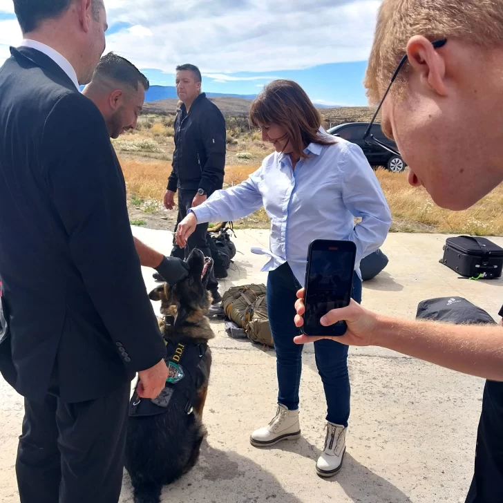 Bullrich encabezó un control preventivo en El Calafate: detectaron casi 200 gramos de cocaína