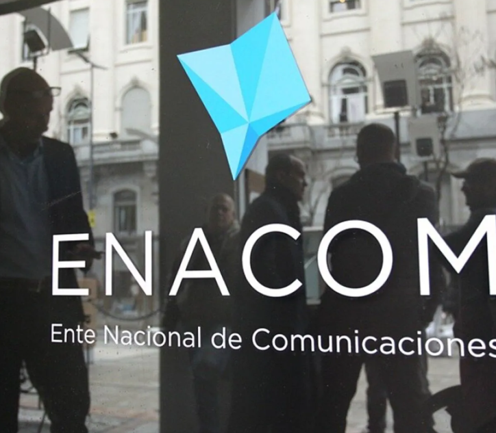 El Gobierno oficializó la intervención del Enacom