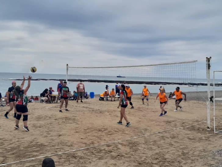 fiesta-nautica-caleta-olivia-2024-5-4-728x546