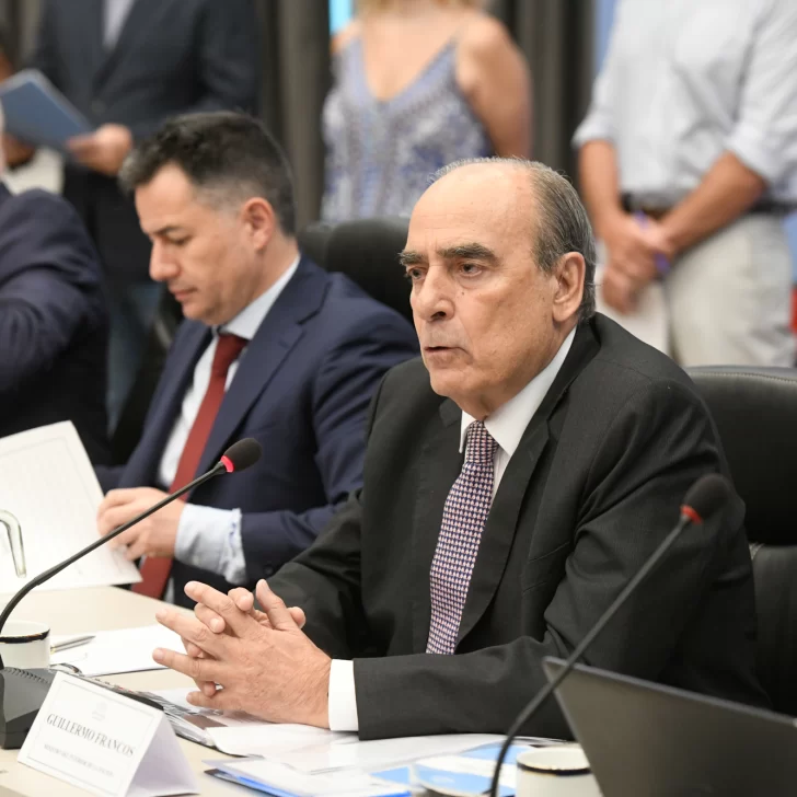 Francos afirmó que la reforma al sistema electoral busca “simplificar el calendario” y que no haya “tantas elecciones”