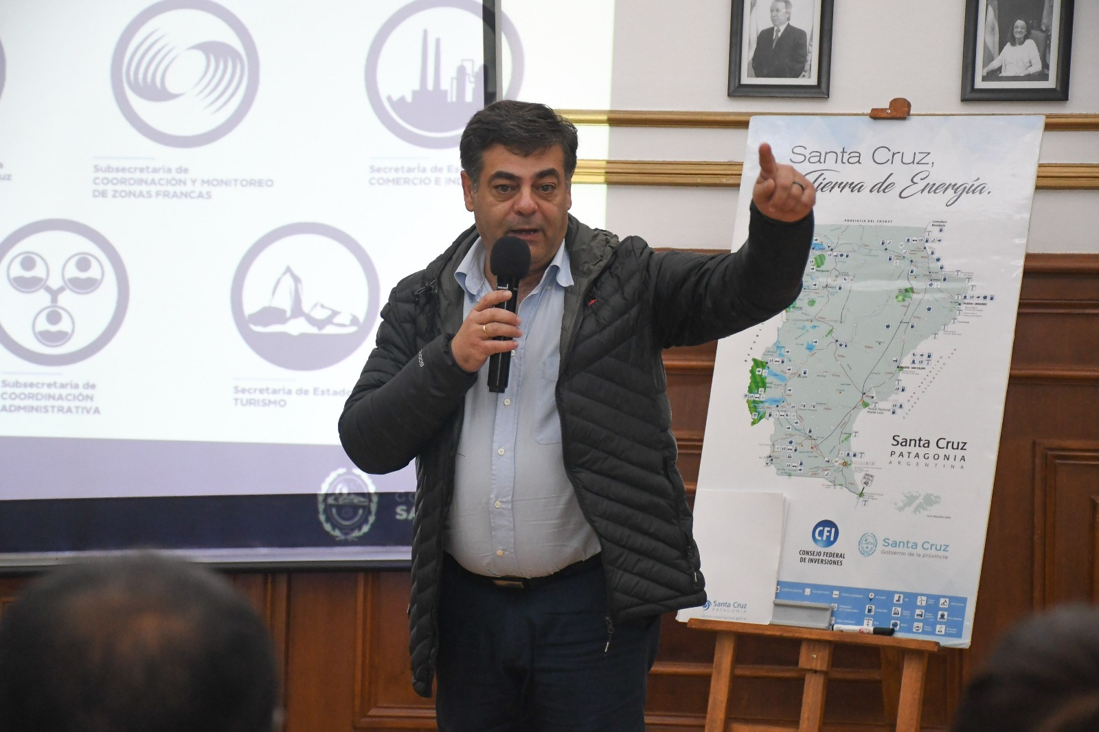 Gustavo Martínez: “Tenemos el enorme desafío donde el Gobernador plantea poner a Santa Cruz de pie” Gustavo Martínez: “Tenemos el enorme desafío donde el Gobernador plantea poner a Santa Cruz de pie”