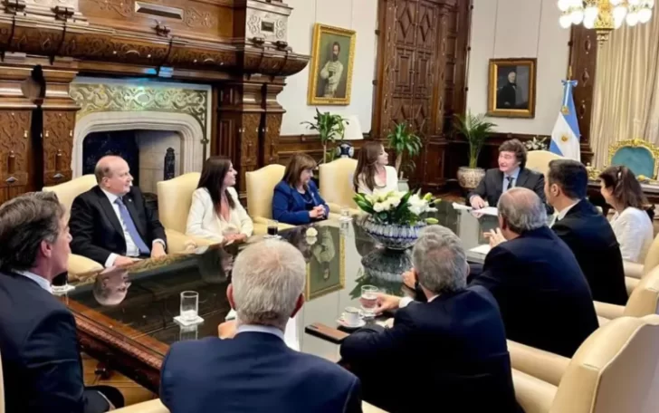 Javier Milei repasó temas de gestión en la reunión del Gabinete nacional