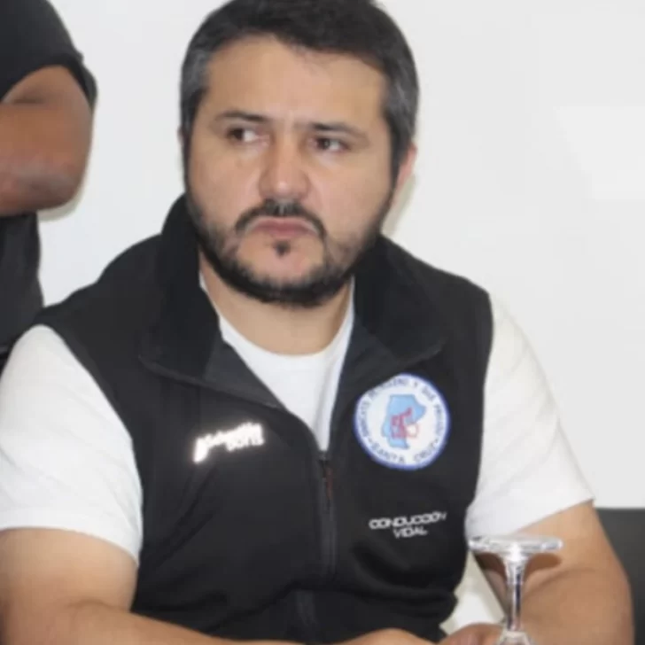 Hackearon el celular de Pablo Carrizo, intendente de Caleta Olivia