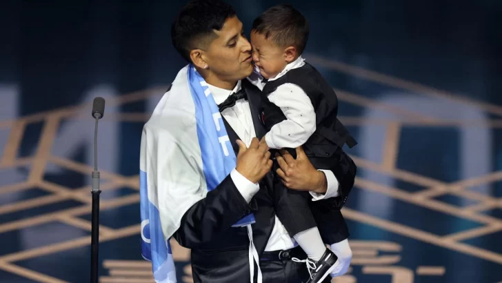 Video. The Best: el hincha argentino de Colón ganó el premio al fanático del año