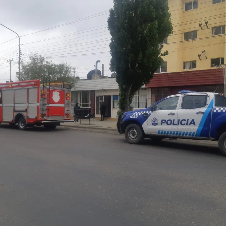 Principio de incendio en complejo de departamentos céntrico 