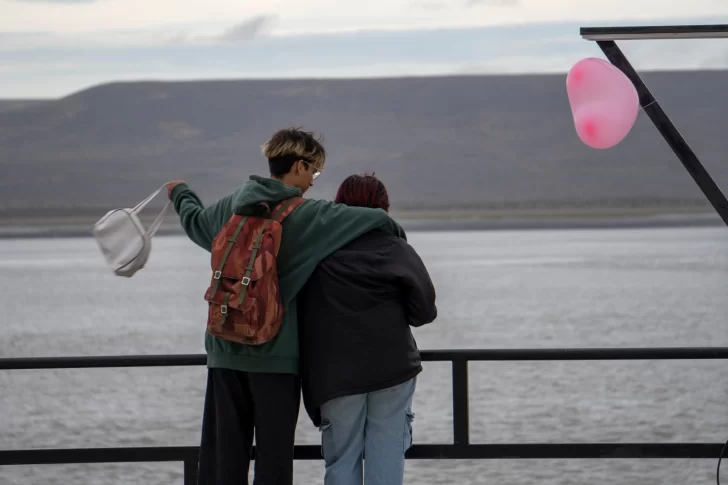 Día de San Valentín: inolvidable tarde de amor en la costanera de Río Gallegos