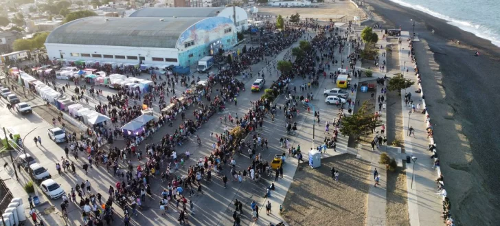 FESTIVALES-CALETA-OLIVIA-CARNAVAL-5-2-728x329