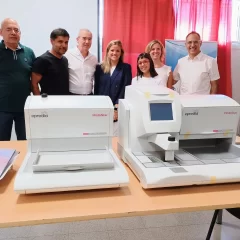 PAE donó al Hospital Regional de Comodoro un equipo para optimizar los diagnósticos de Anatomía Patológica