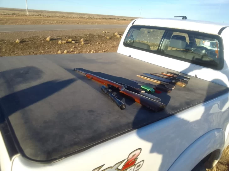 Estaban cazando guanacos con un arma sin papeles cerca de Piedra Buena y los detuvieron