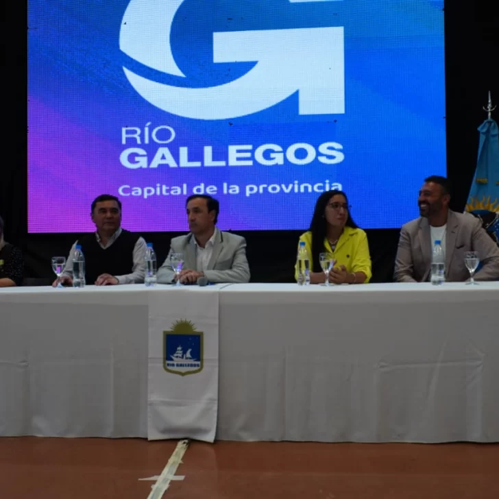 Entregaron 39 viviendas a familias de Río Gallegos: “Es política social”