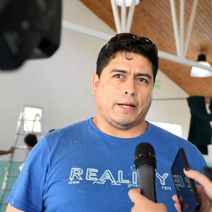 Vidal dijo que presentará un esquema de trabajo para las escuelas de Santa Cruz Vidal dijo que presentará un esquema de trabajo para las escuelas de Santa Cruz