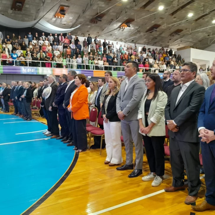 Acto central en Comodoro Rivadavia por el 123° Aniversario de su fundación Acto central en Comodoro Rivadavia por el 123° Aniversario de su fundación