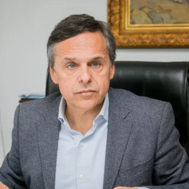 “La que sufre es la gente, no los gobernadores”, la advertencia de Giuliano por la quita de subsidios al transporte “La que sufre es la gente, no los gobernadores”, la advertencia de Giuliano por la quita de subsidios al transporte