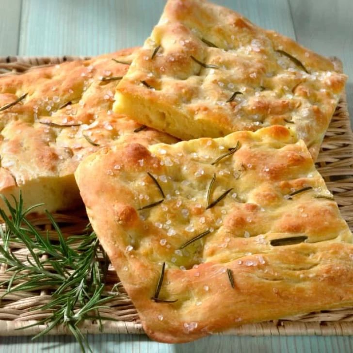 Focaccia italiana: la receta tradicional, pero con un toque secreto