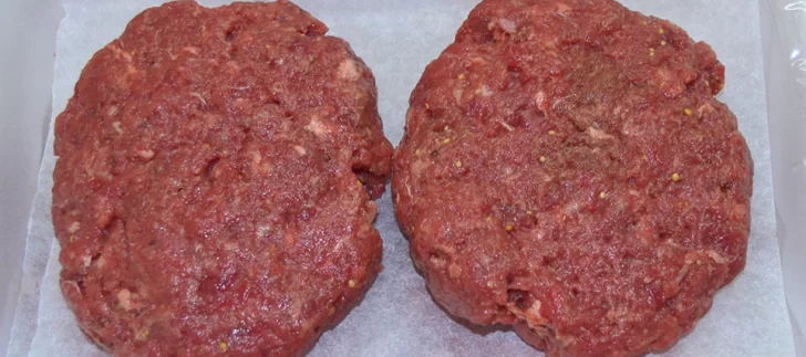 hamburguesa-cruda-carne-picada-728x323