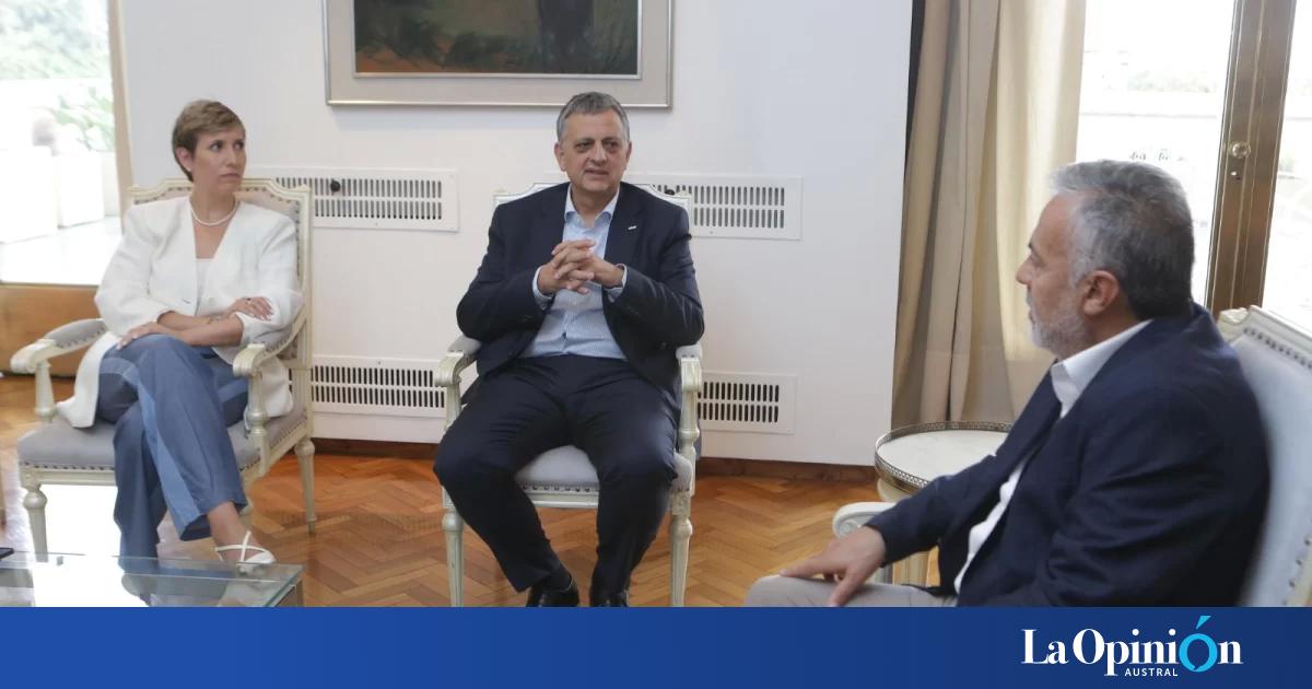 El presidente de YPF visitó Mendoza y se reunió con autoridades para ...