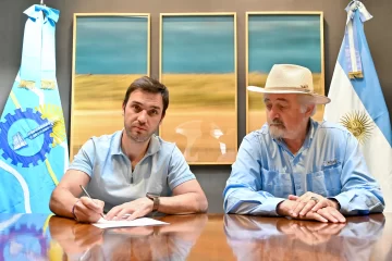 El “otro” Mundial en Chubut: crece la pelea verbal entre el gobernador “Nacho” Torres y el intendente Othar Macharashvili El “otro” Mundial en Chubut: crece la pelea verbal entre el gobernador “Nacho” Torres y el intendente Othar Macharashvili