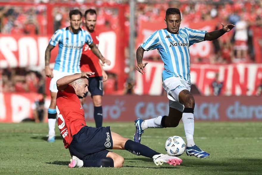 independiente-racing-clasico-partido-de-futbol-1-728x485