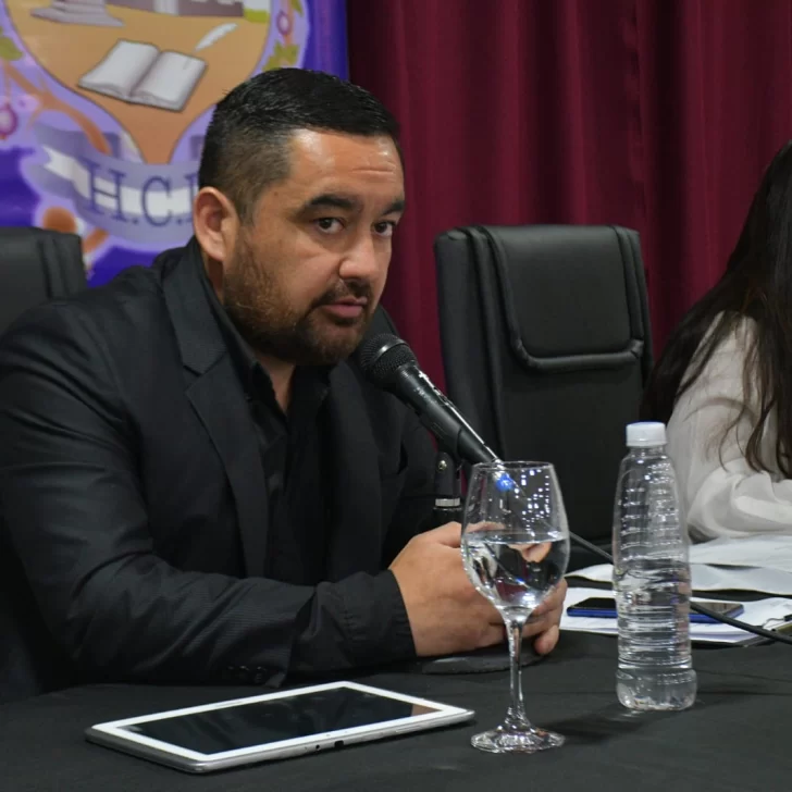Julio Arabena acordó con Por Santa Cruz y resultó electo como presidente del Concejo Deliberante de Río Gallegos