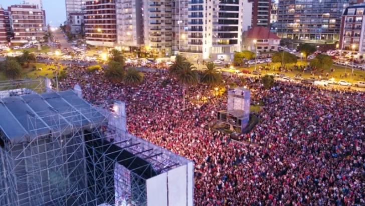 Casi 200 mil personas disfrutaron de Los Palmeras y Pimpinela en los festejos por los 150 años de Mar del Plata