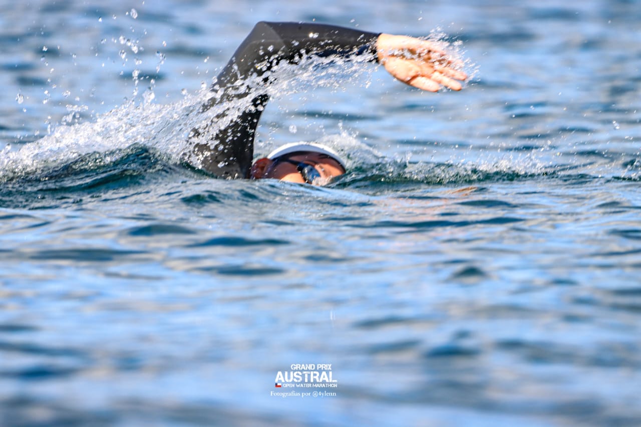 El nadador riogalleguense Matías Díaz rompió récord en Chile El nadador riogalleguense Matías Díaz rompió récord en Chile