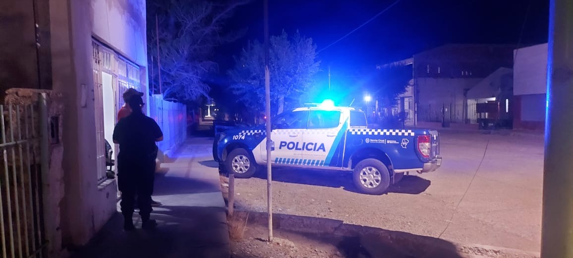 Entró a robar armado en un taller, se llevó una escalera de 3 metros y terminó detenido