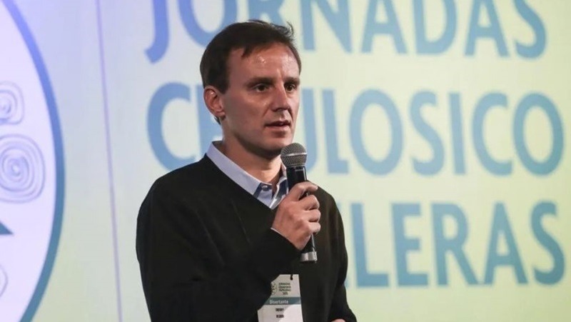 YCRT: Thierry Decoud viaja a Santa Cruz tras las negociaciones con los gremios YCRT: Thierry Decoud viaja a Santa Cruz tras las negociaciones con los gremios