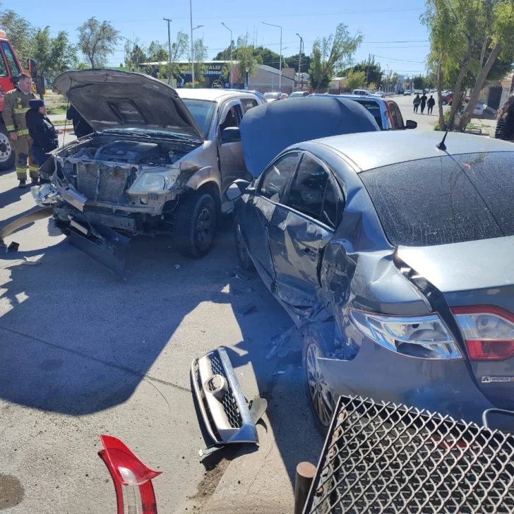 Pudo haber sido una tragedia: hombre circulaba alcoholizado y provocó un choque en cadena