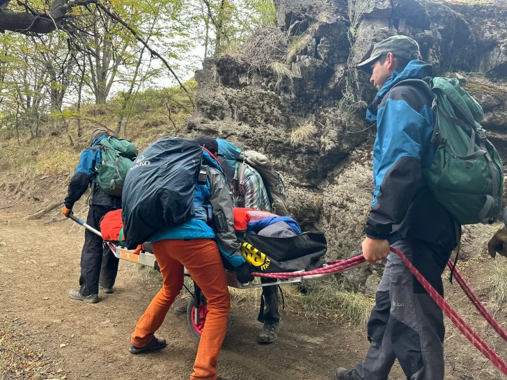Rescataron a un turista irlandés que se fracturó en un sendero de El Chaltén
