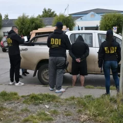 Habría retirado autopartes a nombre del Ministerio de Trabajo y fue detenido