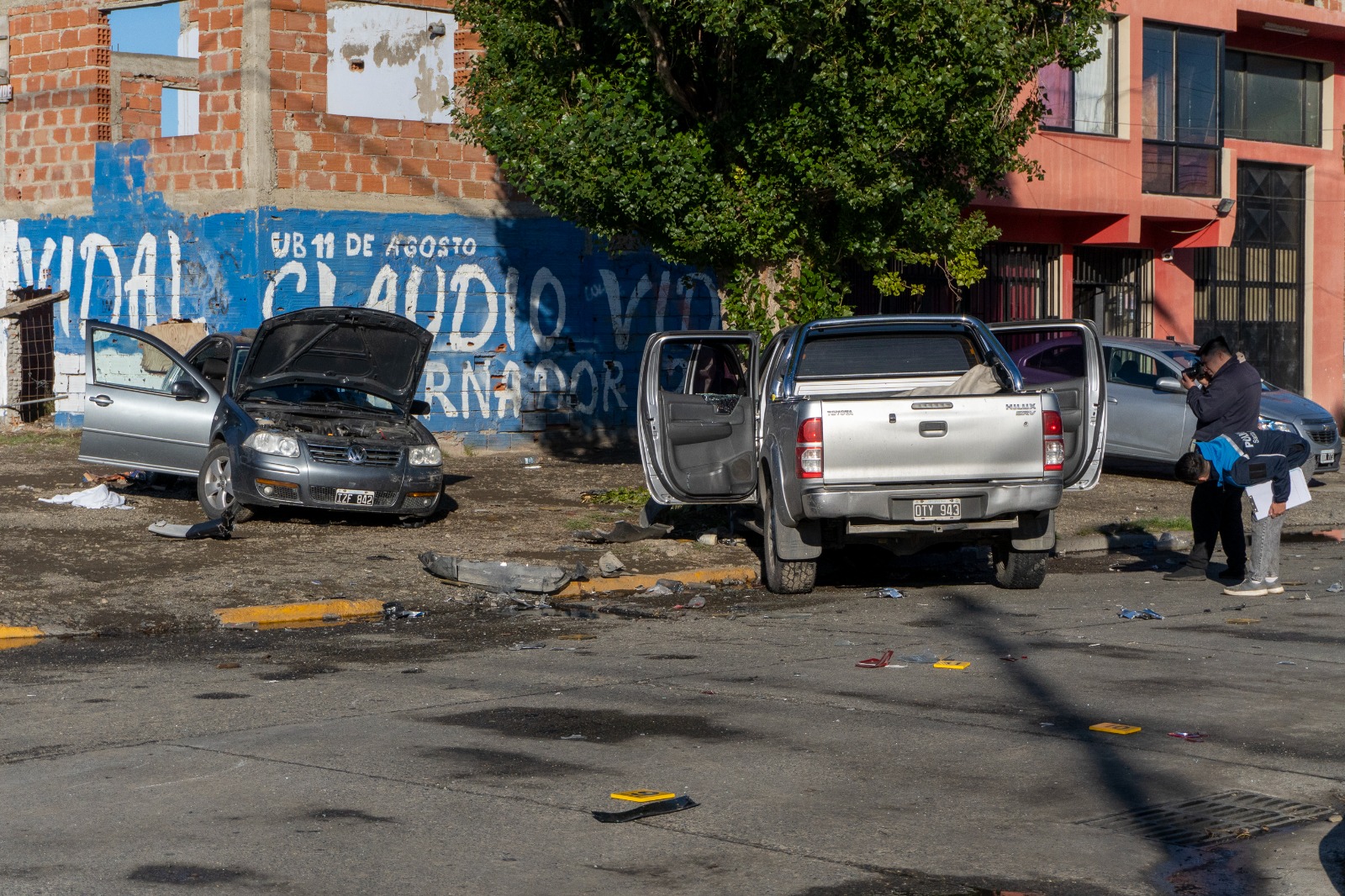  La esquina de Juan B. Justo y Vélez Sarsfield tras el siniestro fatal donde perdió la vida Soledad Maidana. FOTO LEANDRO FRANCO / LA OPINIÓN AUSTRAL.