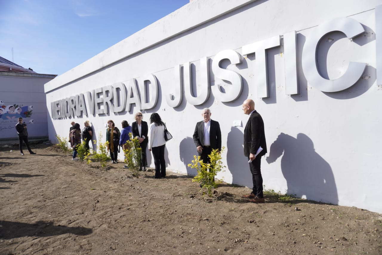 Acto por el Día de la Memoria en el Complejo Cultural: homenaje a los desaparecidos de Santa Cruz Acto por el Día de la Memoria en el Complejo Cultural: homenaje a los desaparecidos de Santa Cruz