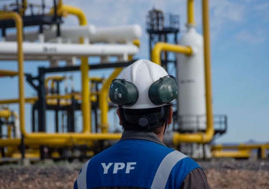 YPF autorizó la venta de campos maduros convencionales