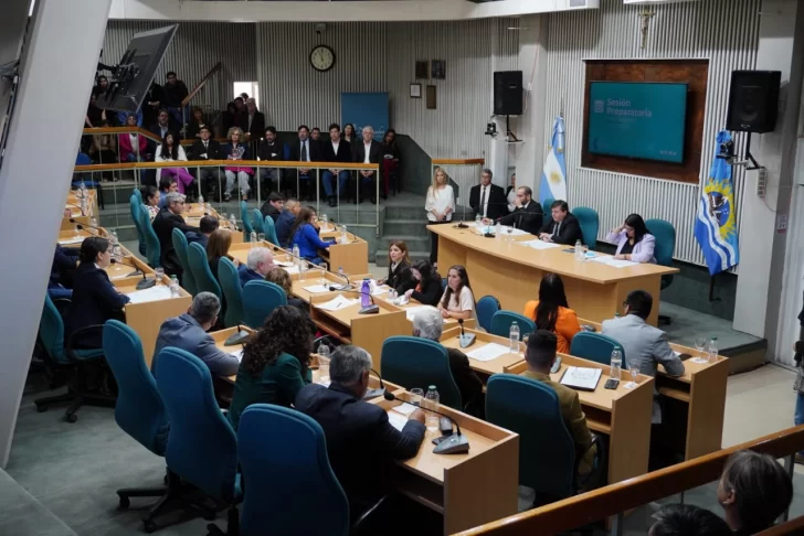 camara-de-diputados-santa-cruz-sesion-preparatoria-728x486