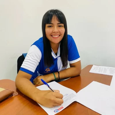 La lasherense Camila Alsina debutó en la red en la  Primera división del fútbol chileno