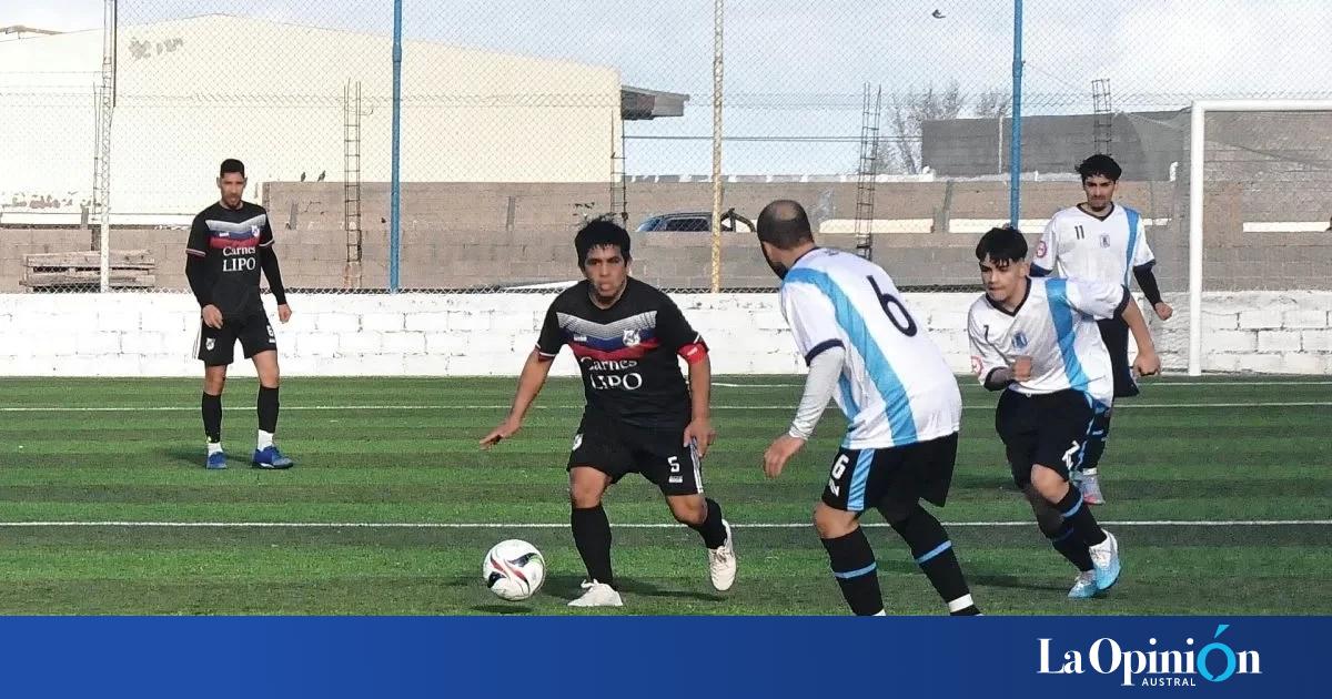 Este fin de semana vuelve la liga comodorense de fútbol La Opinión