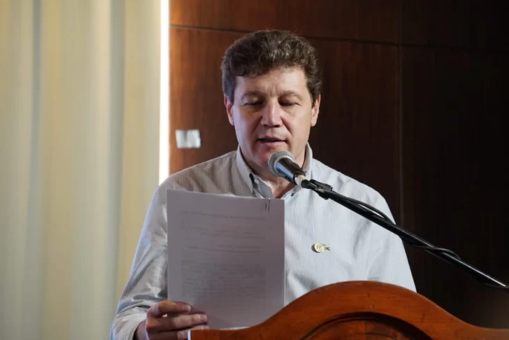 Coparticipación: Gustavo Melella acusó a Javier Milei de repartir fondos “a los amigos”