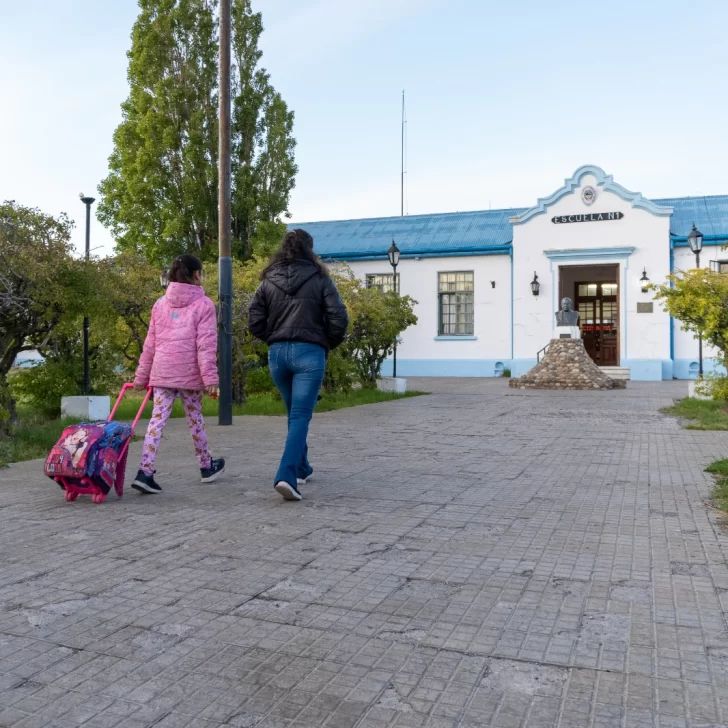 Clases normales en medio del alerta por fuertes vientos: cada escuela de Santa Cruz decidirá si suspende actividades a la tarde y a la noche