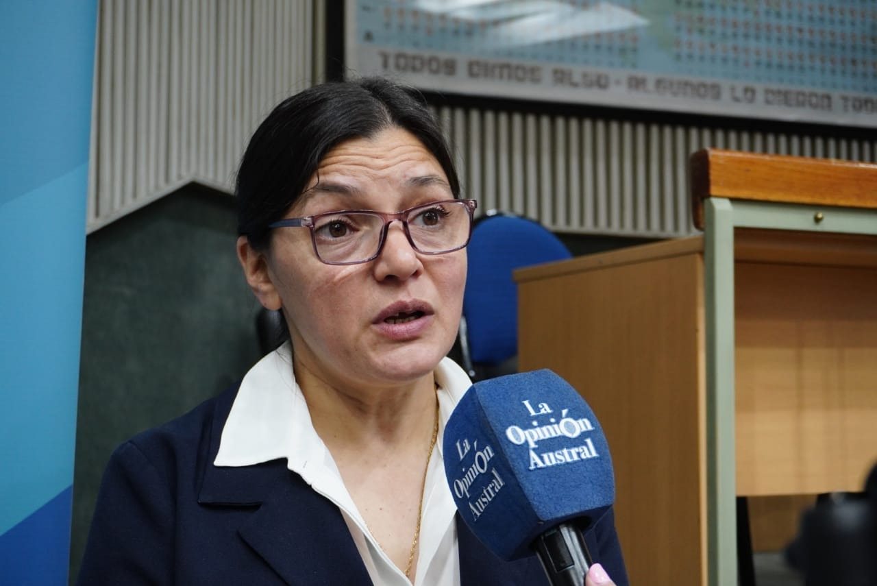 Karina Nieto: “El diálogo nos va a llevar a poder trabajar algunas cosas en conjunto” Karina Nieto: “El diálogo nos va a llevar a poder trabajar algunas cosas en conjunto”