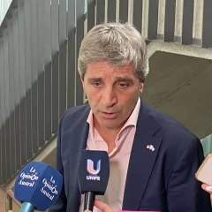 Luis Caputo indicó que se espera que la inflación sea de “un dígito” para mitad de año