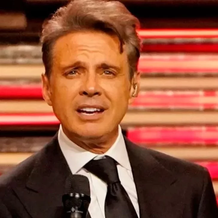 Los fanáticos de Luis Miguel furiosos con el cantante por abandonar su show: “Estafa”