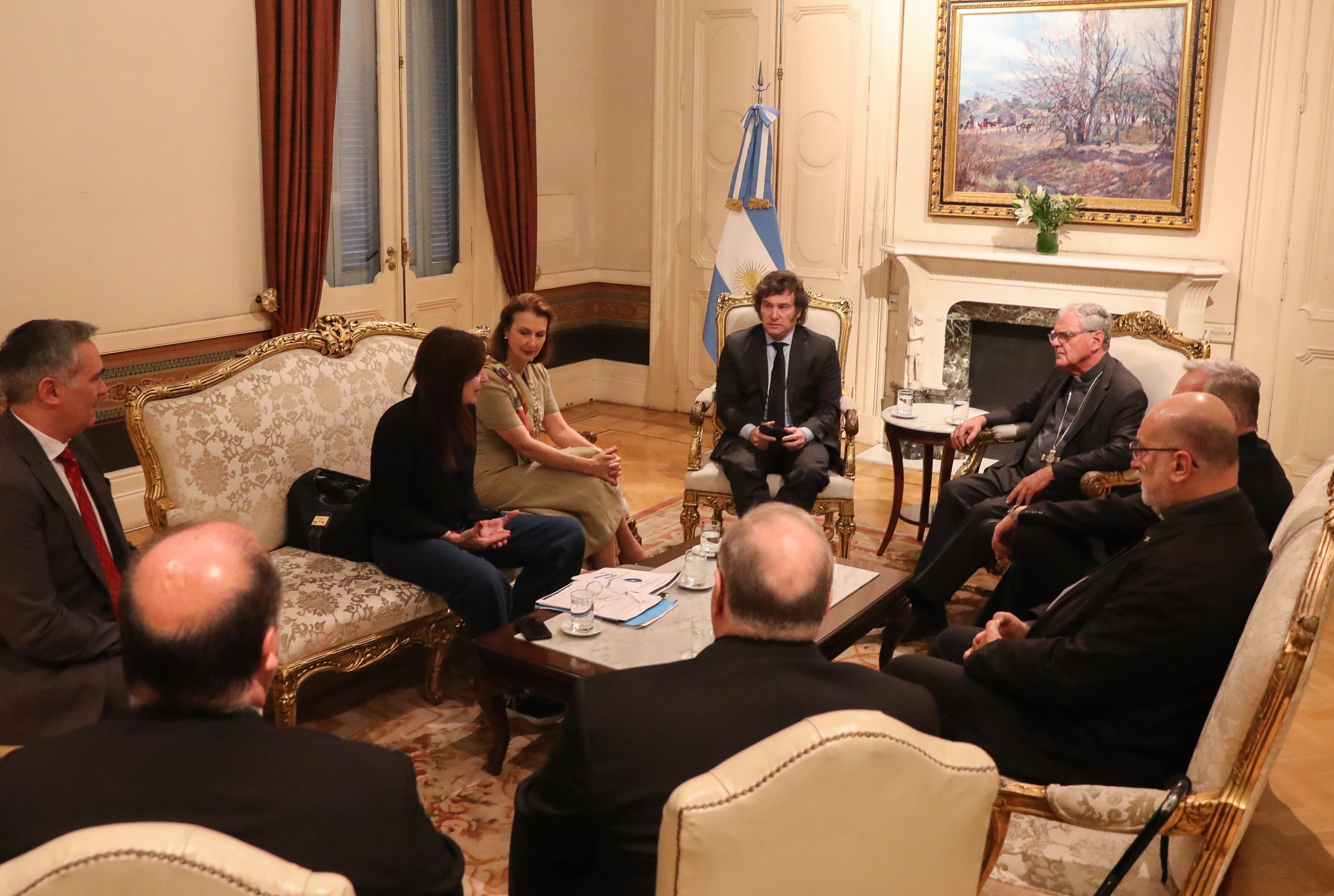 Milei recibió en Casa Rosada a la cúpula de la Iglesia católica