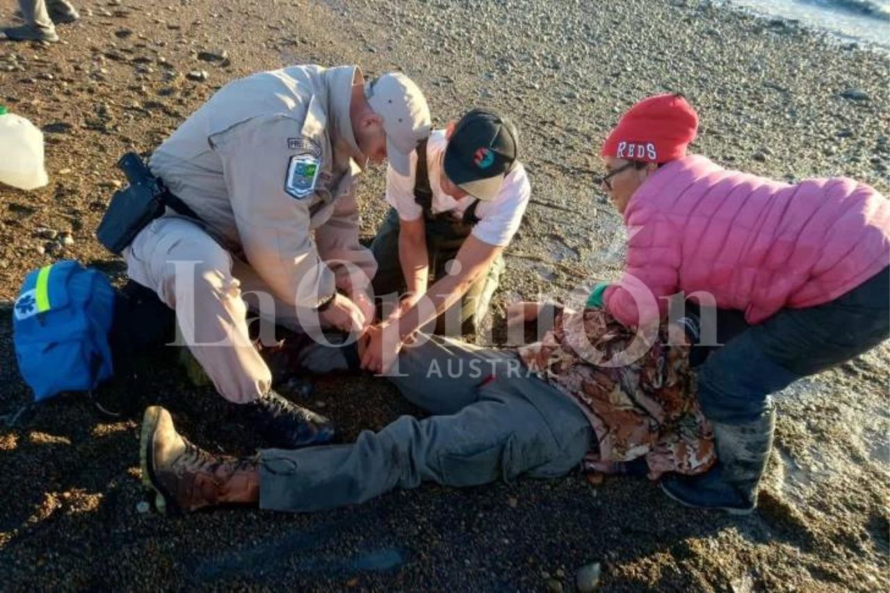 Un inspector de pesca perdió la pierna en un accidente durante un control a dos botes llenos de almejas en Río Gallegos